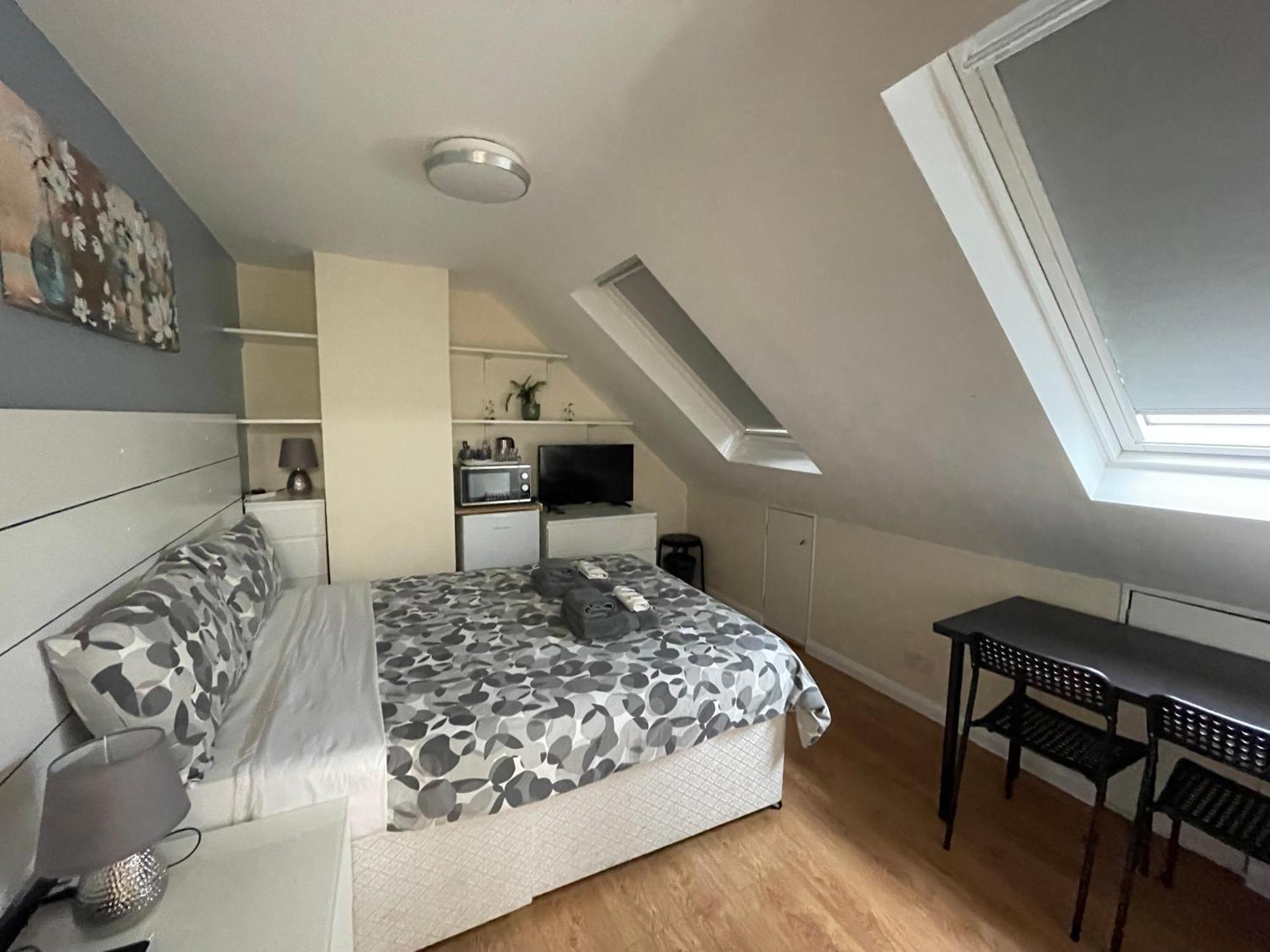 Kensal Lodge 2 Guest House London Eksteriør billede