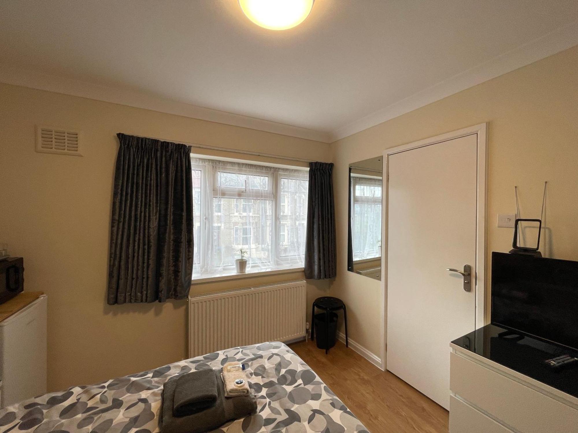 Kensal Lodge 2 Guest House London Eksteriør billede
