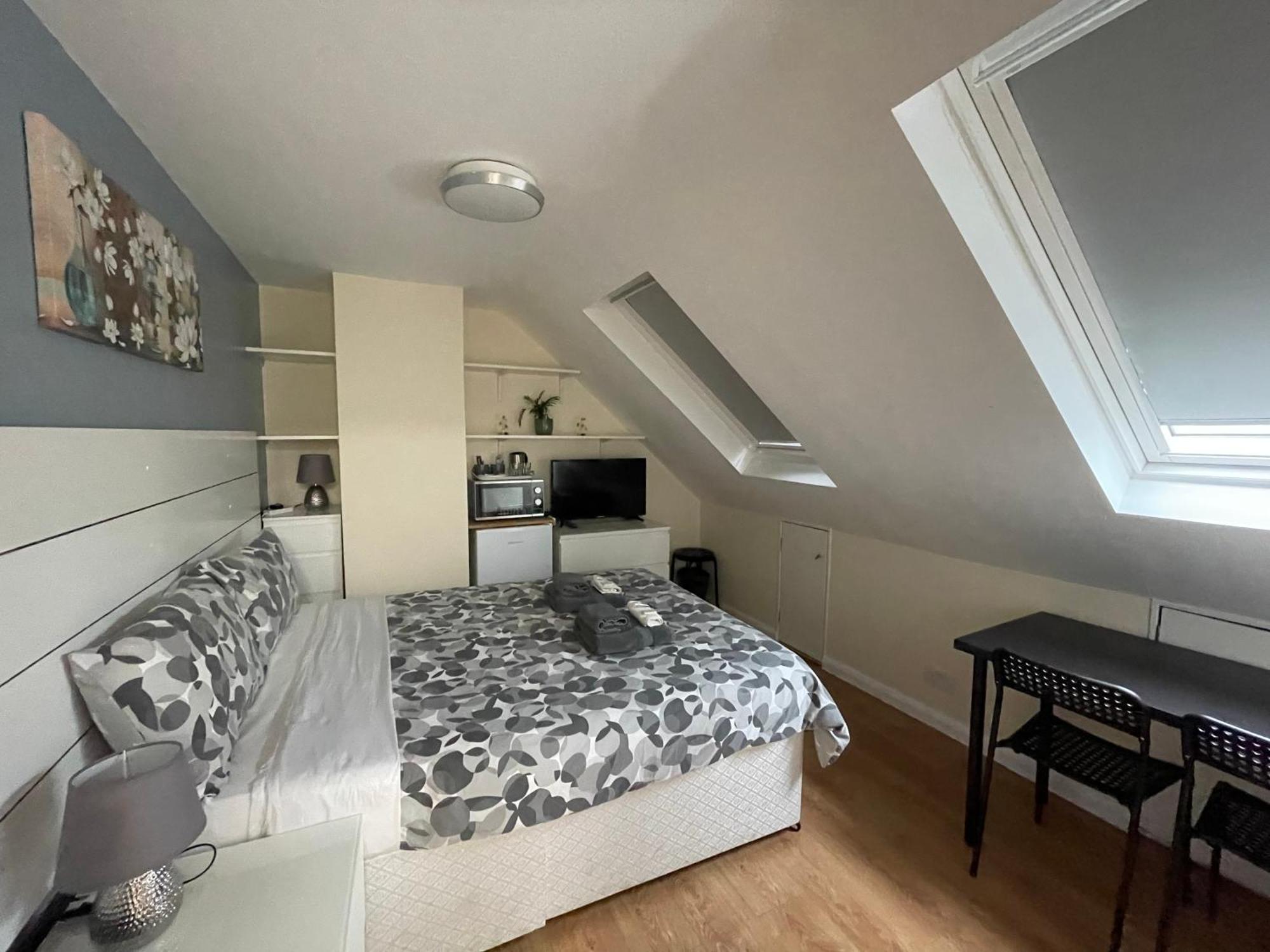 Kensal Lodge 2 Guest House London Eksteriør billede